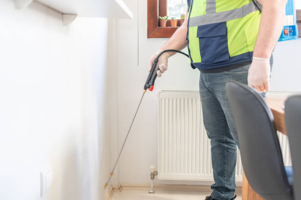 Best Residential Pest Control  in Palm Springs North, FL